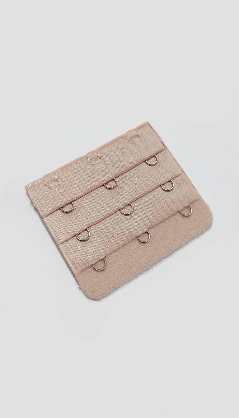 Say Goodbye to Tight Bands: Premium 3-Hook 3-Row Adjustable Bra Extender for the Perfect Customized Fit